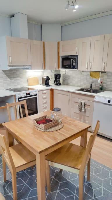 Cozy Retriet Nearby Airport Lejlighed *